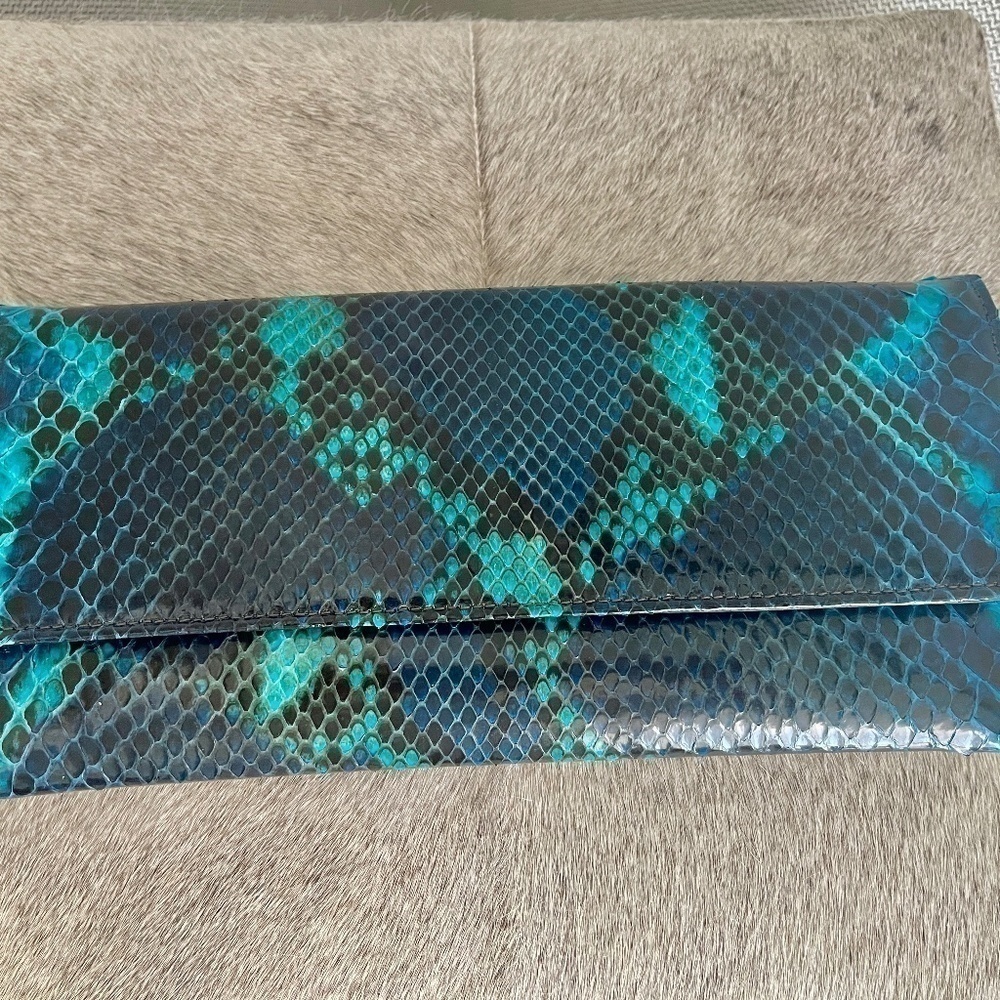 PHYTON SNAKE SKIN CLUTCH - WITH CHAIN WITH MATCHING BELT - Picture 2 of 11